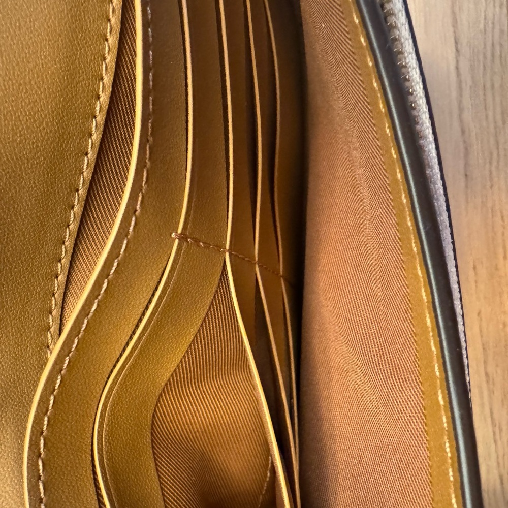 Coach Cream and Brown Crossbody Bag - Picture 5 of 8